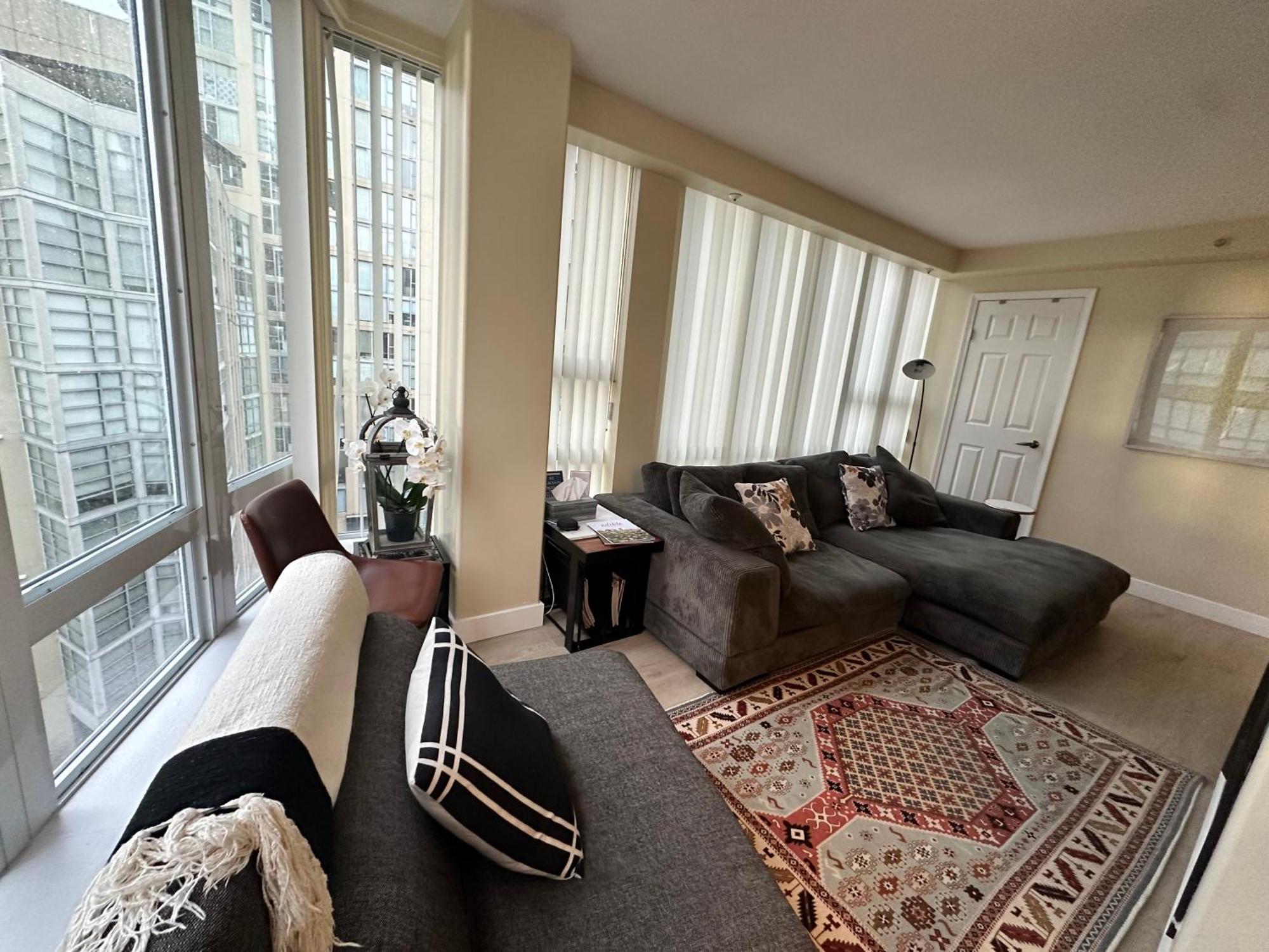 Penthouses Of Beach Ave Vancouver Esterno foto