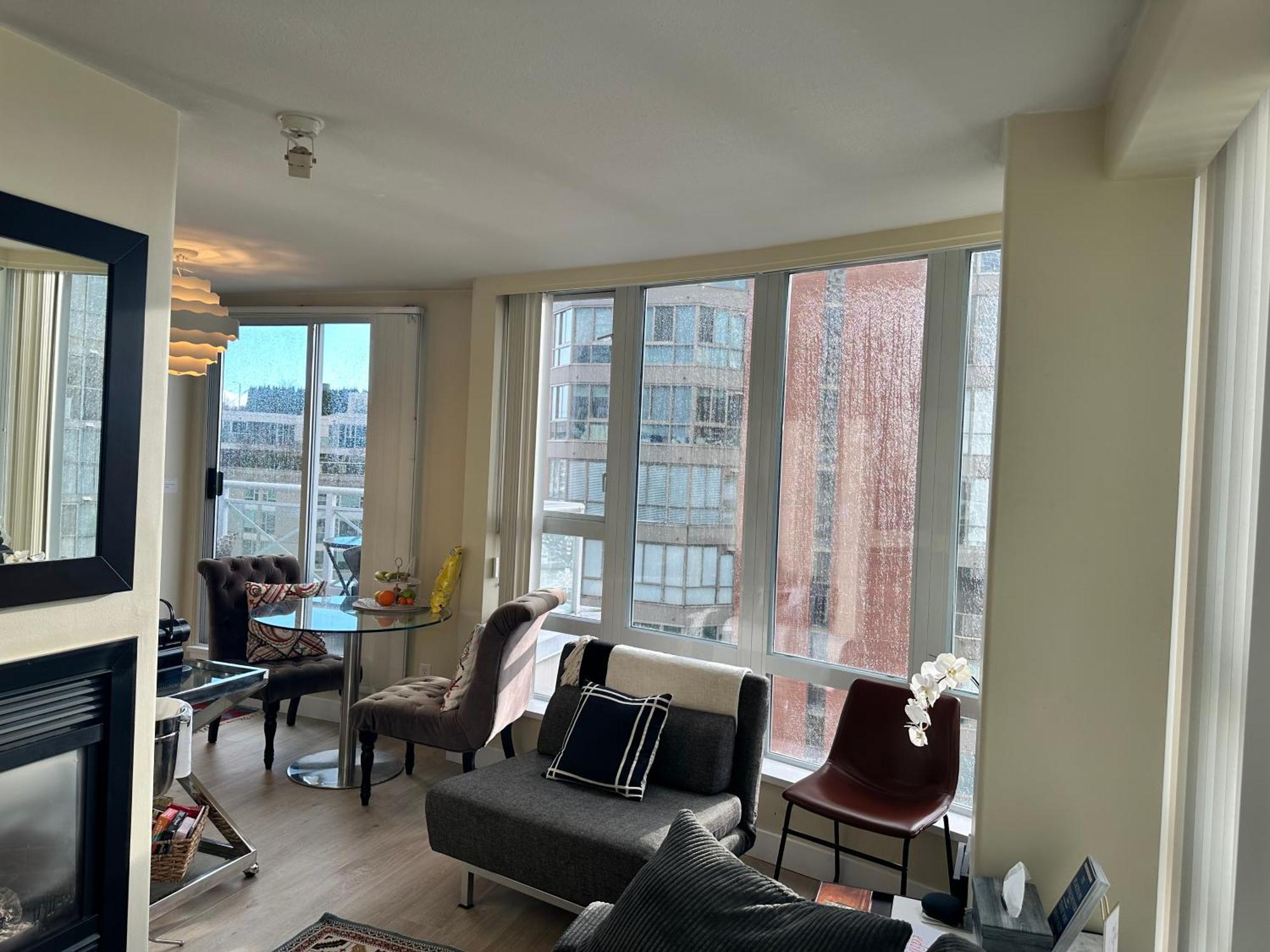 Penthouses Of Beach Ave Vancouver Esterno foto