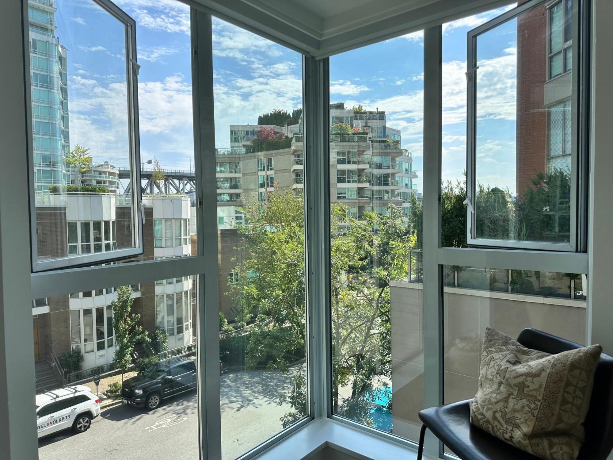 Penthouses Of Beach Ave Vancouver Esterno foto