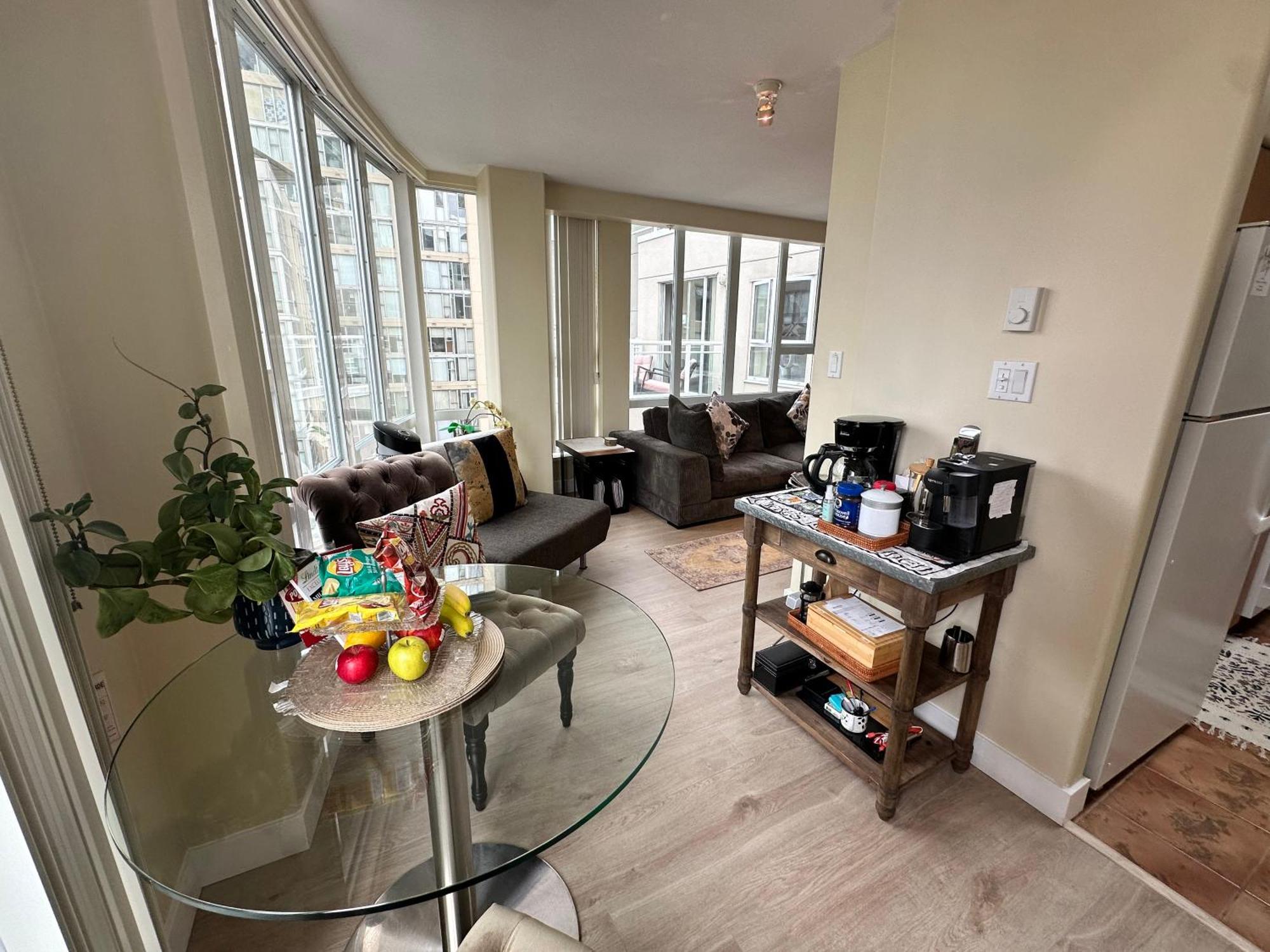 Penthouses Of Beach Ave Vancouver Esterno foto