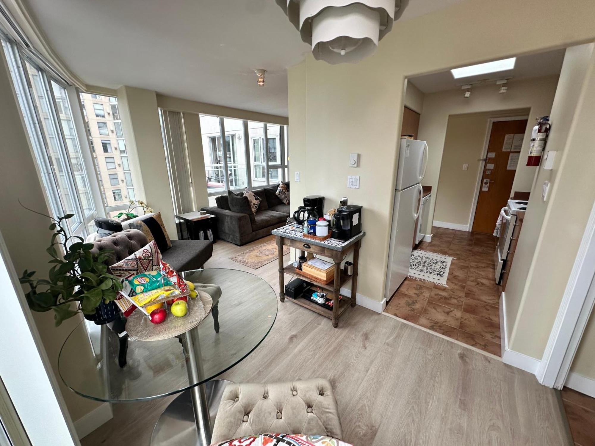 Penthouses Of Beach Ave Vancouver Esterno foto
